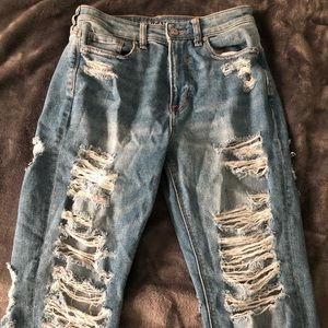 American Eagle mom jeans